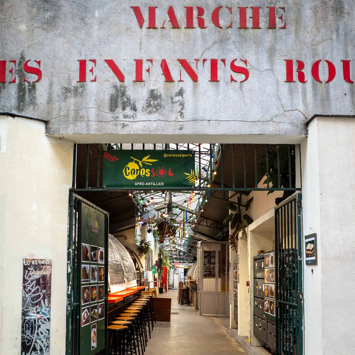 The gate of the Marché des Enfants Rouges.